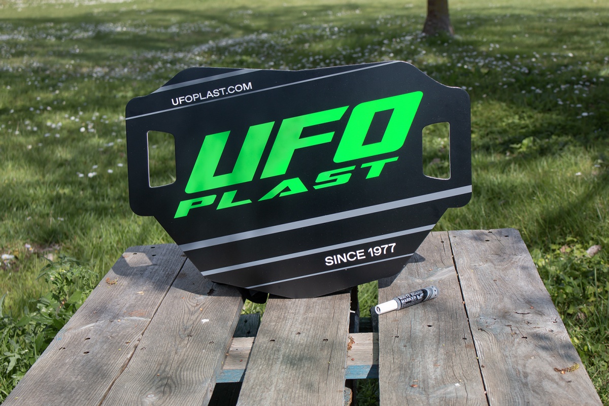 Pit board with marker - RACING - AC02476 - UFO Plast