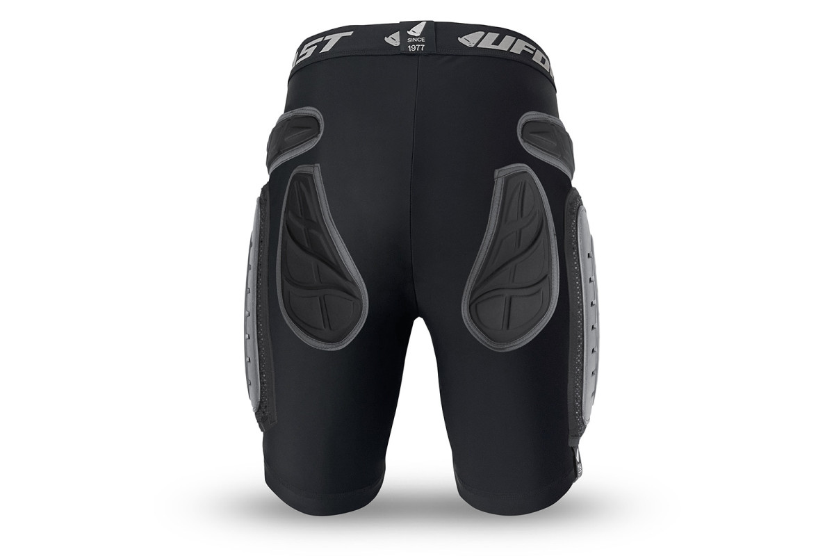 Muryan MV6 with hip protections