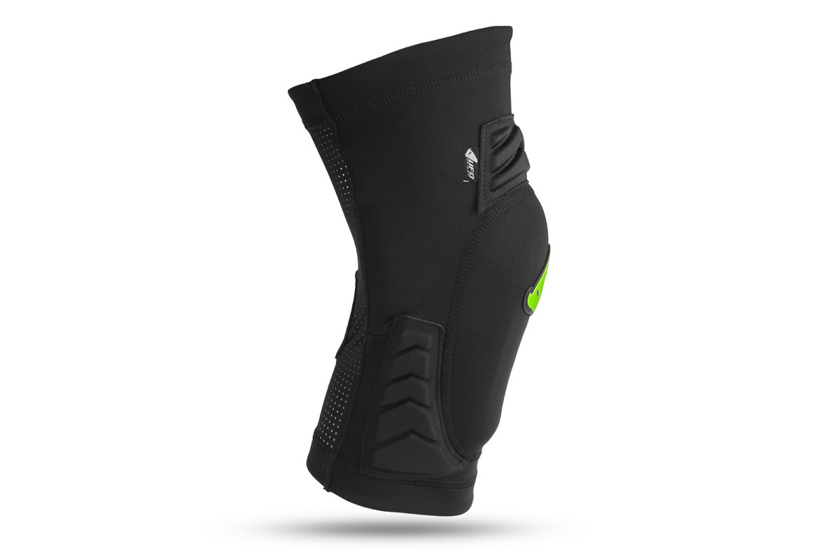 M33 knee guards